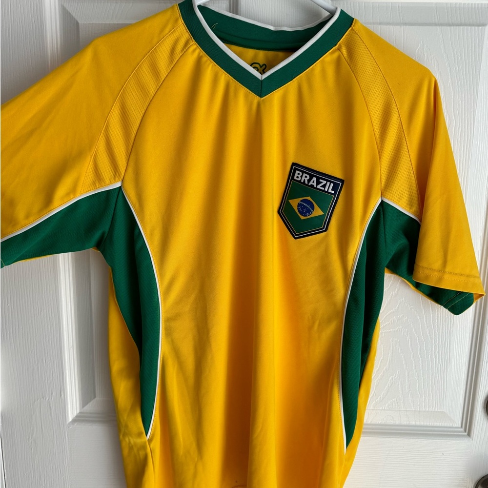 Size medium Brazil jersey